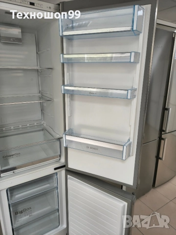 Хладилник Bosch с фризер, снимка 2 - Хладилници - 52550500