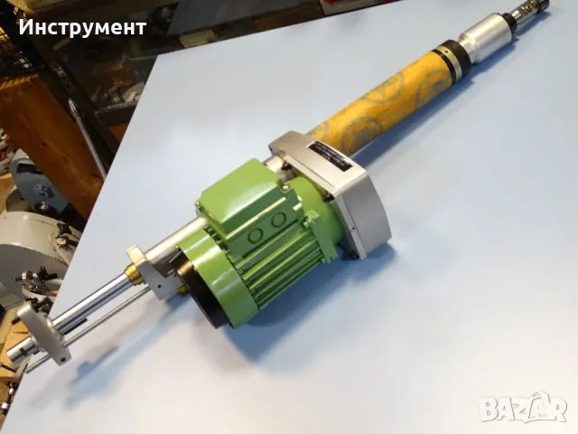 Автоматична пробивна глава Desoutter AFTE-40 Pneumatic Autofeed Tapping Drill, снимка 12 - Резервни части за машини - 46819550