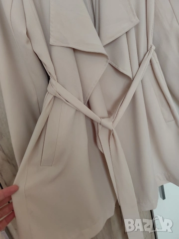 Only нов тренч с етикет, размер 40 М-Л , снимка 4 - Палта, манта - 53475522