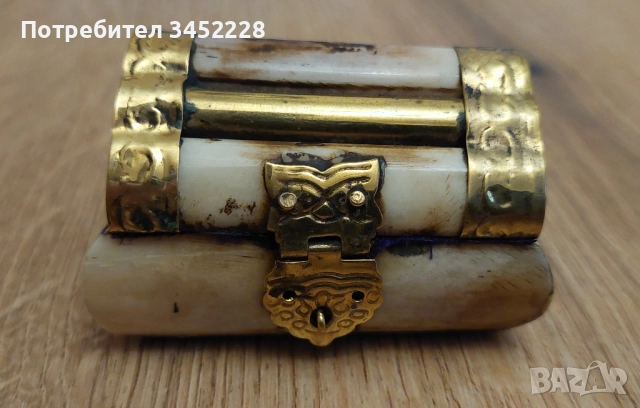 кутийка от кост за ценители 