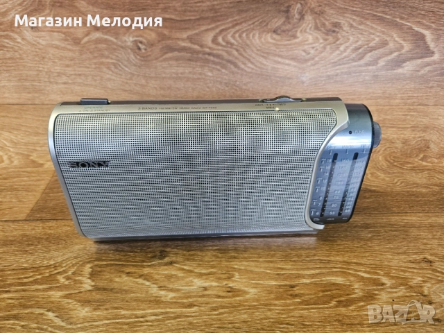 Радио Sony ICF-704S Silver1 – Качественият звук на Sony, който не остарява., снимка 2 - Радиокасетофони, транзистори - 54147679