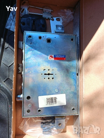 касова брава с 3 ключа Kale