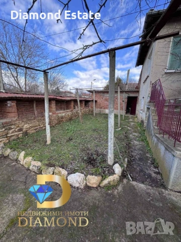 Къща в село Медово, обл. Стара Загора, снимка 3 - Къщи - 53704501