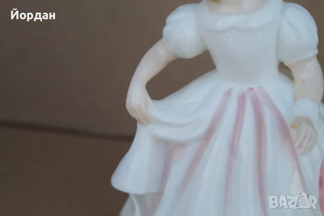 Английска порцеланова фигура ''Royal Doulton'' , снимка 3 - Колекции - 49934071