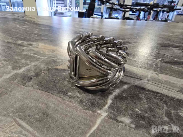 Дамски ръчен часовник Roberto Cavalli R7253172615 , снимка 4 - Дамски - 52826976