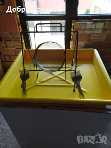 Комплект за разпечатване на пчелни пити – вана, стойка, цедка, вилици, снимка 4 - За пчели - 51096040