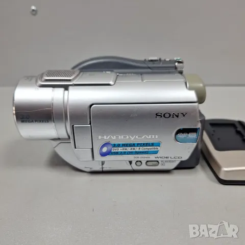 Дигитална записваща видеокамера Sony Handycam DCR-DVD 405E, снимка 6 - Камери - 48617903