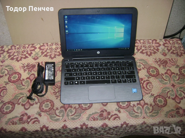 HP 11.6 инча всичко вградено,  2 Gb RAM, 32 GB MMC, 6-7 часа батерия, снимка 1
