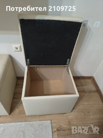 Продавам Пейка и табуретка тип ракла кожени , снимка 3 - Дивани и мека мебел - 52259377