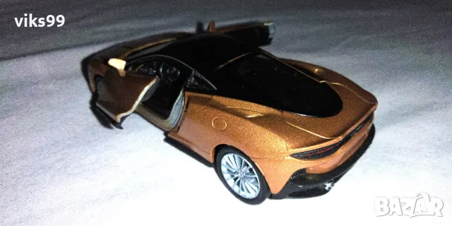 Метална количка McLAREN GT 2019 WELLY - Мащаб 1:34, снимка 3 - Колекции - 49083596