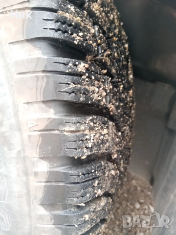 Тойота Приус, снимка 17 - Автомобили и джипове - 52259596