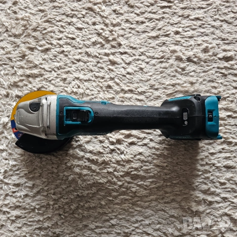 Makita DGA463 115mm безчетков ъглошлайф с регулиране на оборотите, снимка 2 - Ъглошлайфи - 53598266