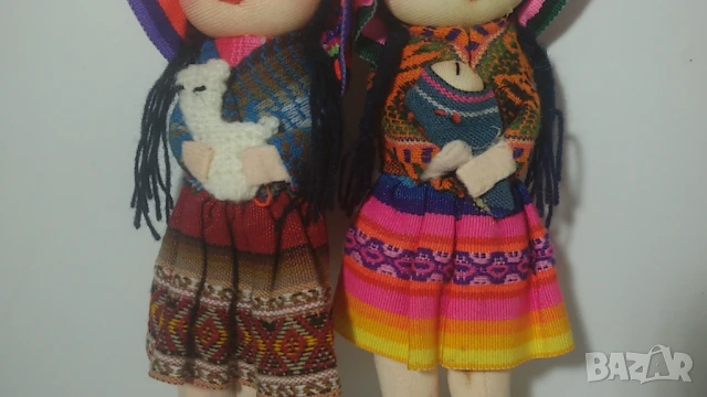 Две кукли, държащи агънце и бебе, снимка 3 - Кукли - 51424819