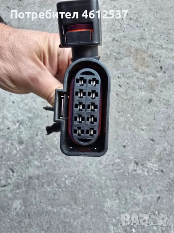 Оригинални букси за фаровете на Фолксваген Голф/Бора/Ауди/Сеат/Шкода 1J0973735, снимка 2 - Части - 51954072