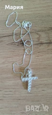 сребърен кръст с цирконии, снимка 1 - Колиета, медальони, синджири - 46294522
