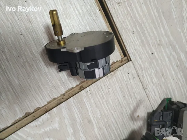 Моторче клапа парно за Saab 9-3 Hatchback (02.1998 - 08.2003) , 5333919