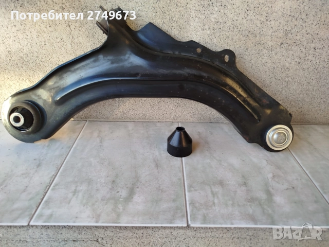 Продавам предни носачи за рено-меган