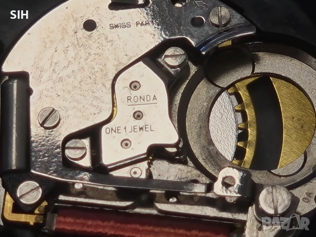 Часовник ауди, снимка 2 - Мъжки - 47573415