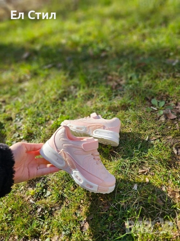 💎Маратонки за момиче 25 26 27 28 29 30 Цена:25 евро Еконт и Спиди Светещи, снимка 2 - Детски маратонки - 53708978