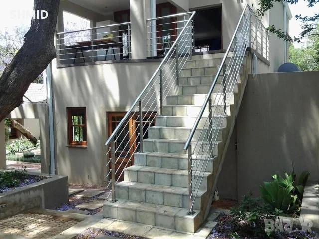 Парапети за стълбища от неръждавейка