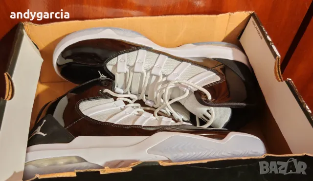  Nike Air Jordan Max Aura Black White ЧИСТО НОВИ 44.5ти номер 28.5см стелка с кутия , снимка 3 - Маратонки - 50066989