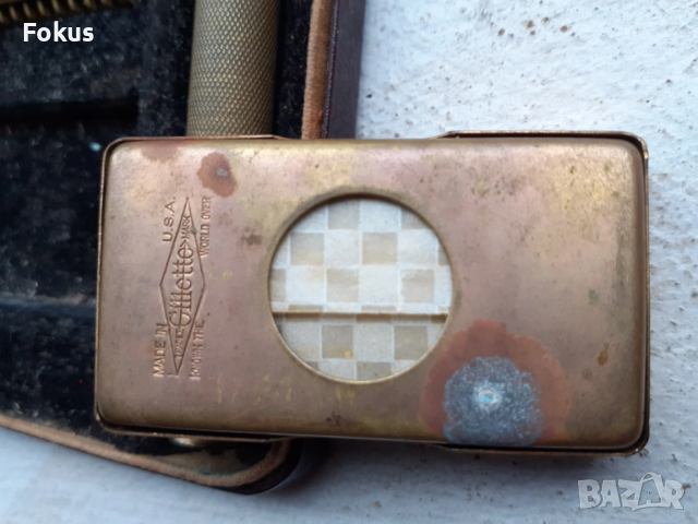 Стар колекционерски комплект за бръснене на Gillette, снимка 2 - Антикварни и старинни предмети - 53498417