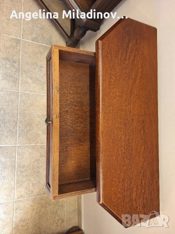 Винтидж скрин, шкаф орех , снимка 7 - Шкафове - 53774354