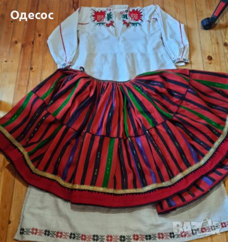Автентична носия от Северозападна България , снимка 10 - Антикварни и старинни предмети - 46242024