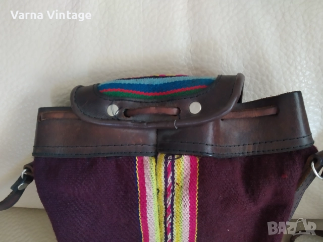 Стилна дамска чанта от естествена кожа и плат в етно стил, снимка 5 - Чанти - 49914416