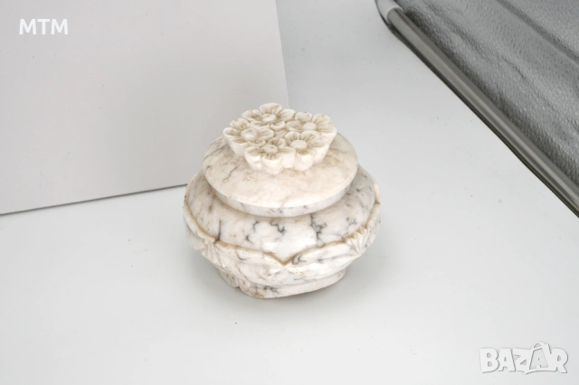 Ръчно изработена кутийка за бижута АЛАБАСТЪР/мрамор Албания
