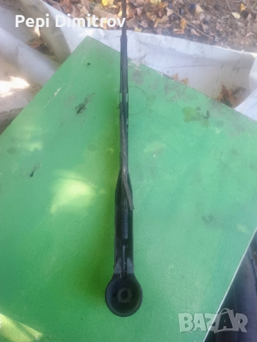 Рамо задна чистачка Ауди 80 б4 ,audi 80 b4 КОМБИ 