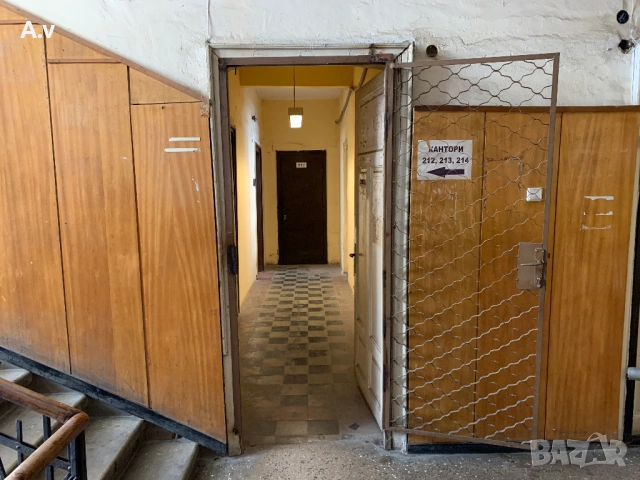 Стая / ОФис под наем 2 бр. - гр.София, бул.Витоша 1а