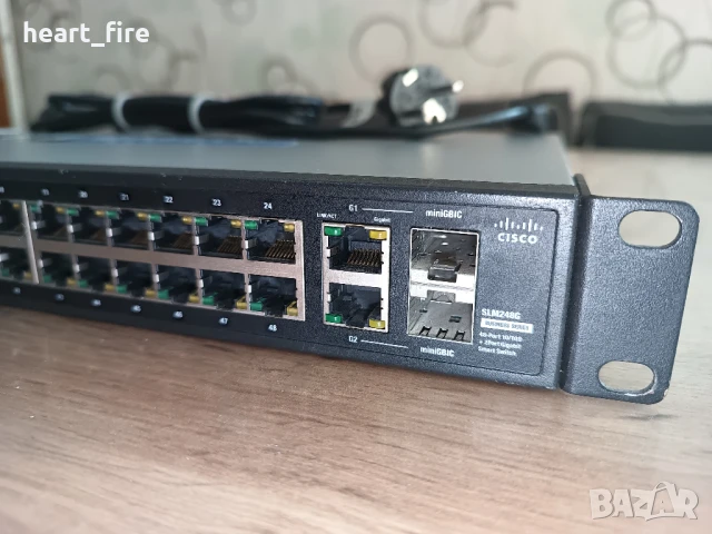 Linksys/CISCO SLM248G, снимка 3 - Суичове - 50635600