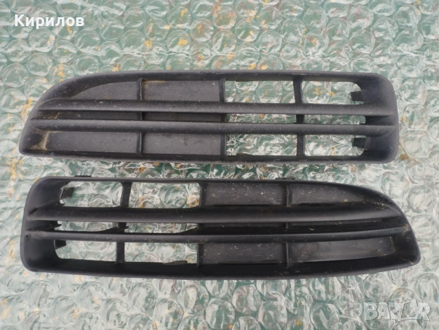Оригинални решетки на предна броня за Skoda Superb I (2001 -2008)