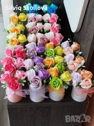 Страхотно бюджетно  предложение на супер цена със 3 броя сапунени рози за първия учебен ден