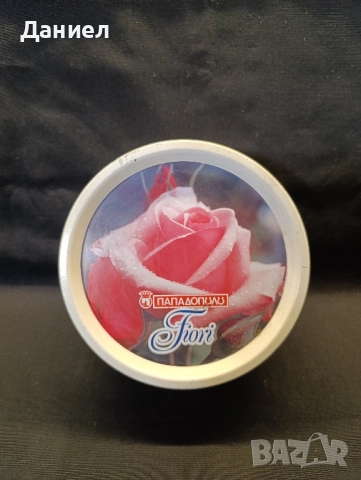 Стара голяма метална кутия 