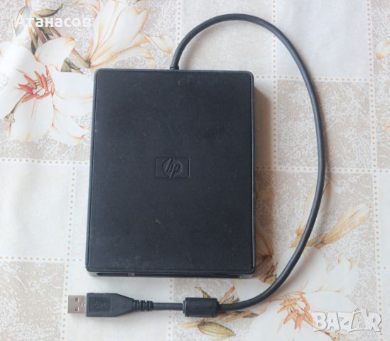 Флопи дисково устройство HP - USB Floppy Disk Drive , снимка 1 - Други - 46017889