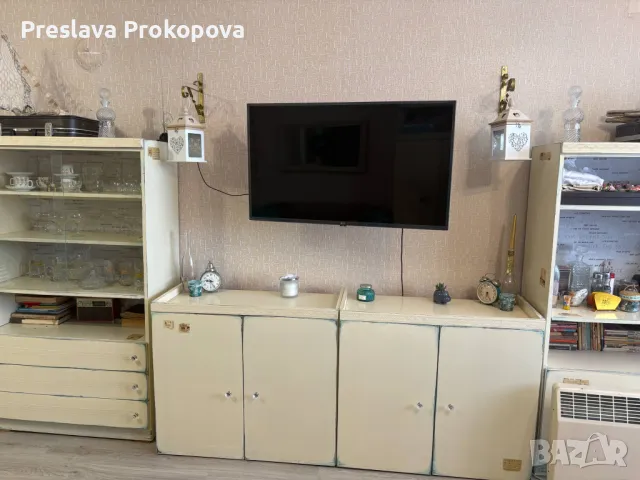 Просторен 4-стаен апартамент в центъра – срещу пощата! Тухла, гараж, 2 мази и дизайнерско винтидж об, снимка 2 - Апартаменти - 50359094