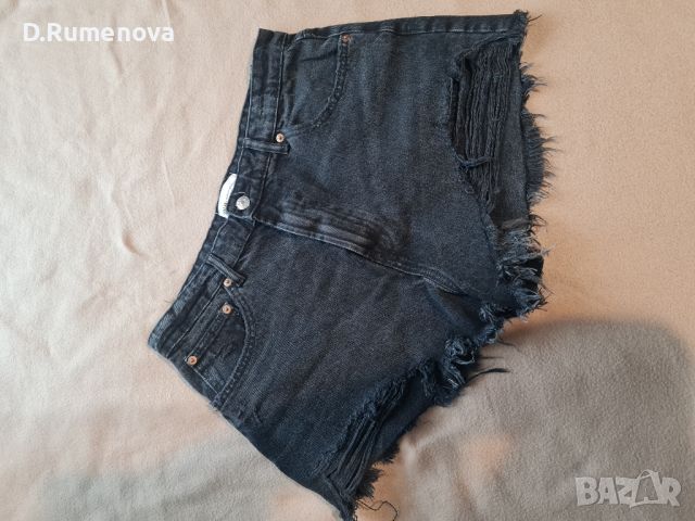 Дамски къси панталони Zara, снимка 1 - Къси панталони и бермуди - 46526712