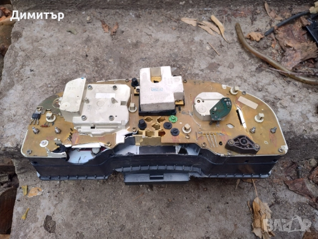 Километраж - Табло Уреди За Ауди 80 Б3 1.6Д / Audi 80 1.6D B3, снимка 2 - Части - 52150083