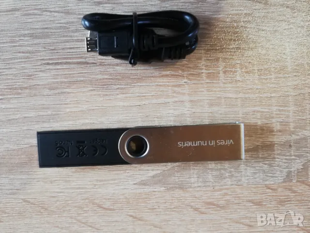 Ledger Nano S hardware crypto wallet, снимка 4 - USB Flash памети - 39814562