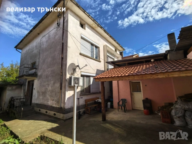къща двуетажна с магазин, снимка 2 - Къщи - 52160344