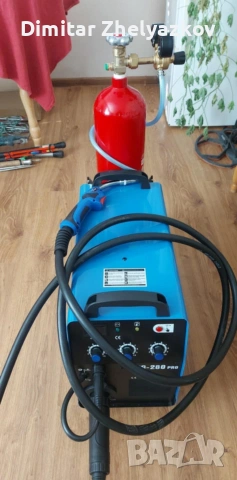 продавам защото не ми трябва апарата е използван само веднъж работи безупречно 