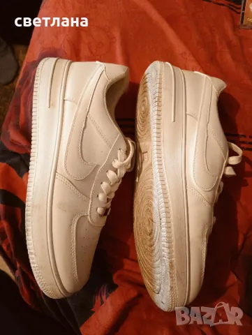 бели маратонки найк - 44 номер, снимка 2 - Спортна екипировка - 49503183