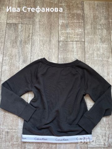 спортна черна еластична блуза Calvin Klein М размер , снимка 4 - Блузи с дълъг ръкав и пуловери - 45270177