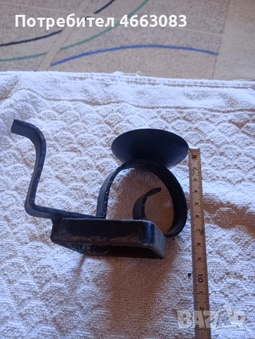 малък свещник от ковано желязо 