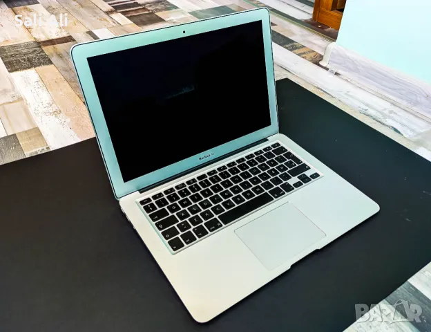 MacBook Air (13-inch, Late 2010) не е тестван, за части, снимка 1 - Лаптопи за работа - 47121031