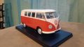 1960 Volkswagen Type 2 Bus T1 1:24 Whitebox/Hachette Diecast Колекционерски модел количка, снимка 2