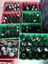 Мъже за сортиране на бирени касетки в Германия