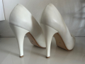 Бели кожени обувки , снимка 2